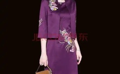 他解开我奶罩吸我奶